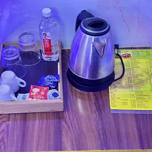 Hotel Gully Ghar, Benares