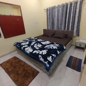 Sudarshan Hotel